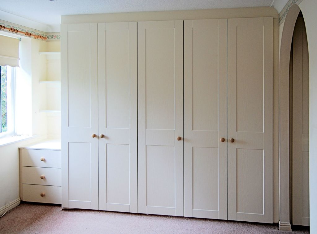 Sussex Bedrooms Wardrobes